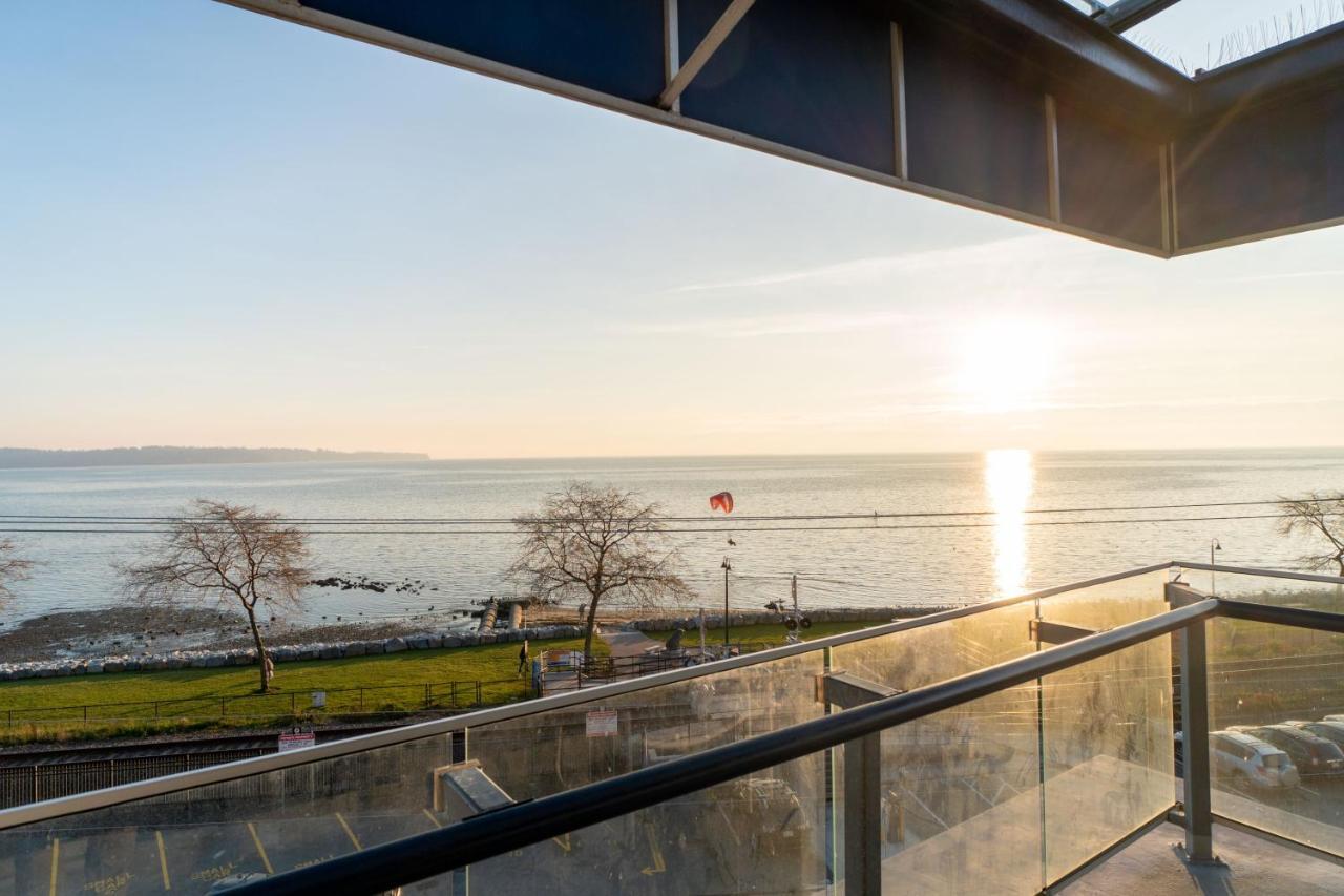 Ocean Promenade Hotel White Rock Eksteriør billede